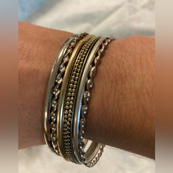 💛TODAY***$12***Belks set of six assorted silver & gold plated bangle bracelets - Picture 2 of 4